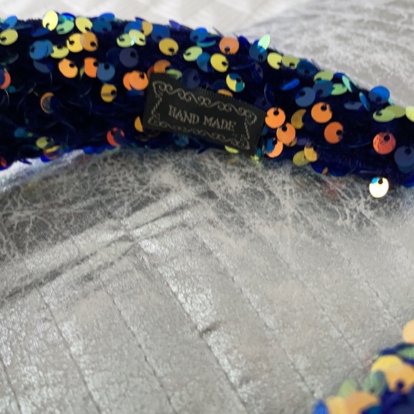 LAST ONE 🆕 BOUTIQUE Iridescent headband - Picture 2 of 3